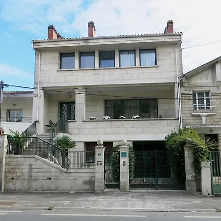 Villa Verde La Rochelle ホテル 3*