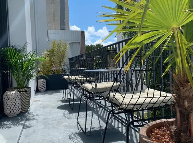 Villa Verde La Rochelle Hotel