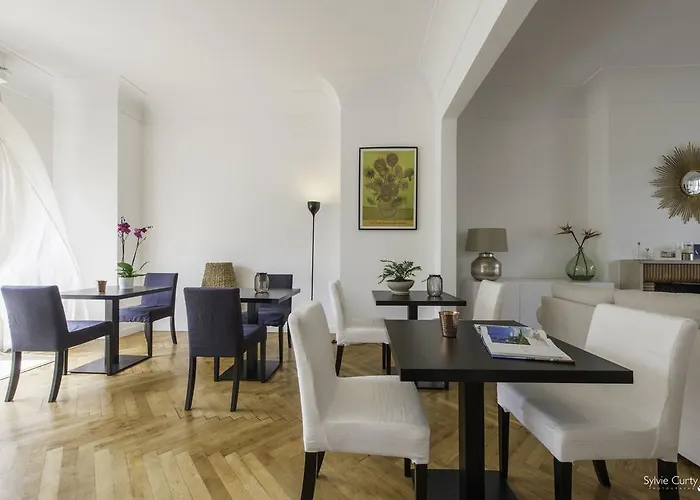 Villa Verde La Rochelle Hotel