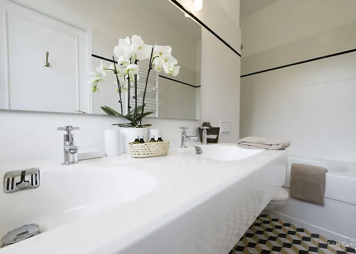 Hotel Villa Verde La Rochelle 3*