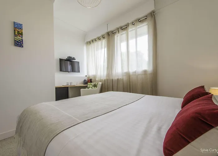 Villa Verde La Rochelle Hotel